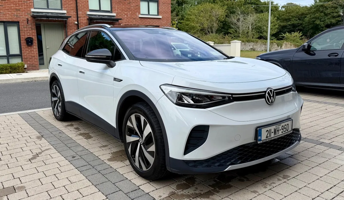Volkswagen ID.4 82KWH First Warranty, Serviced - Image 1