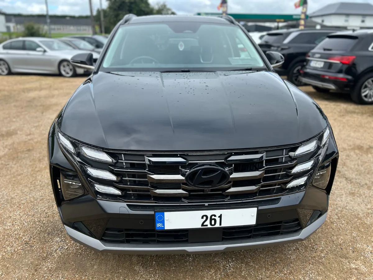 Hyundai Tucson ultimate  phev - Image 2