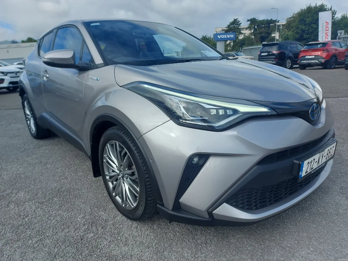 Toyota C-HR 1.8 HYBRID SOL AUTO 4DR - Image 4