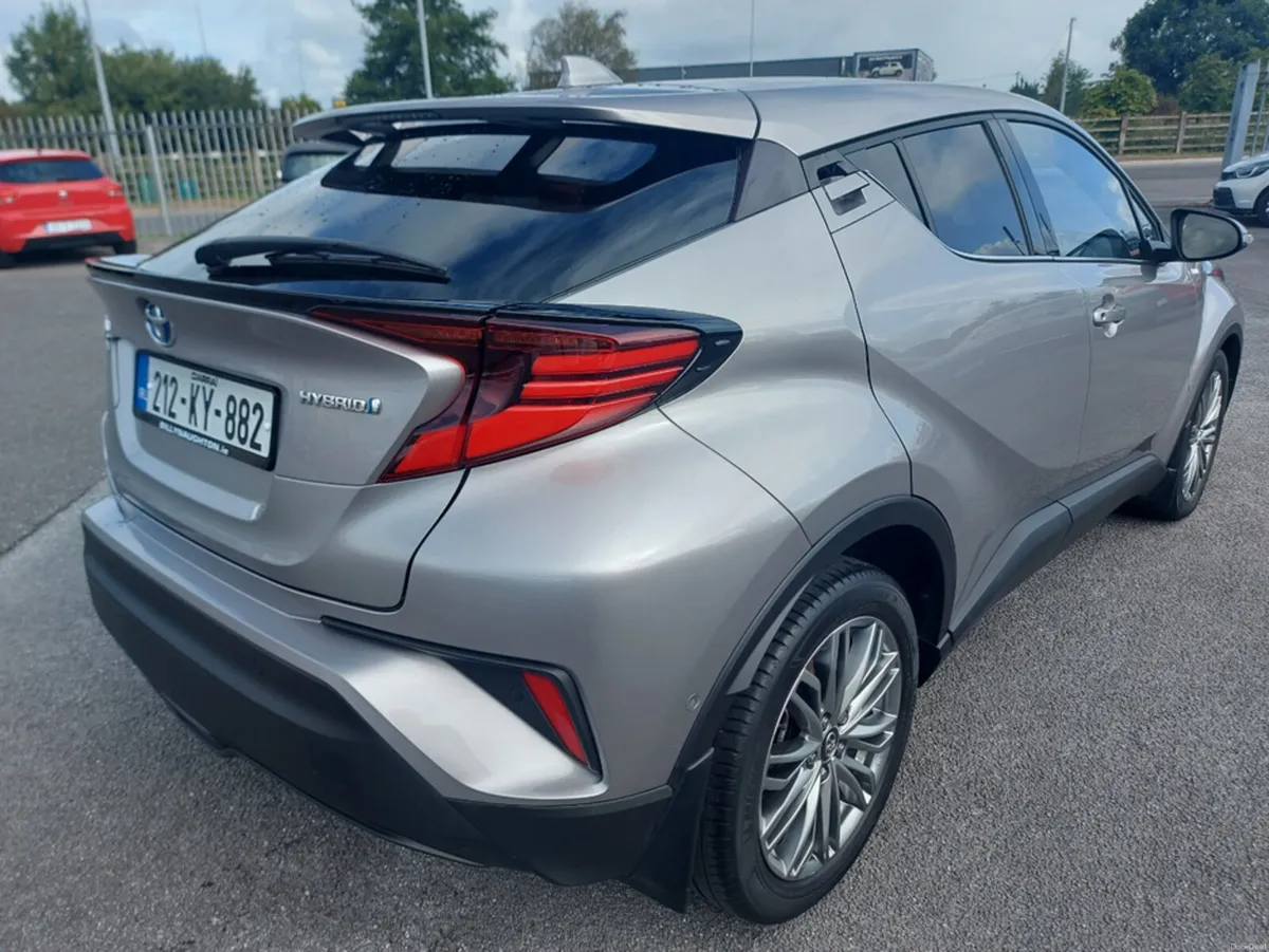 Toyota C-HR 1.8 HYBRID SOL AUTO 4DR - Image 6