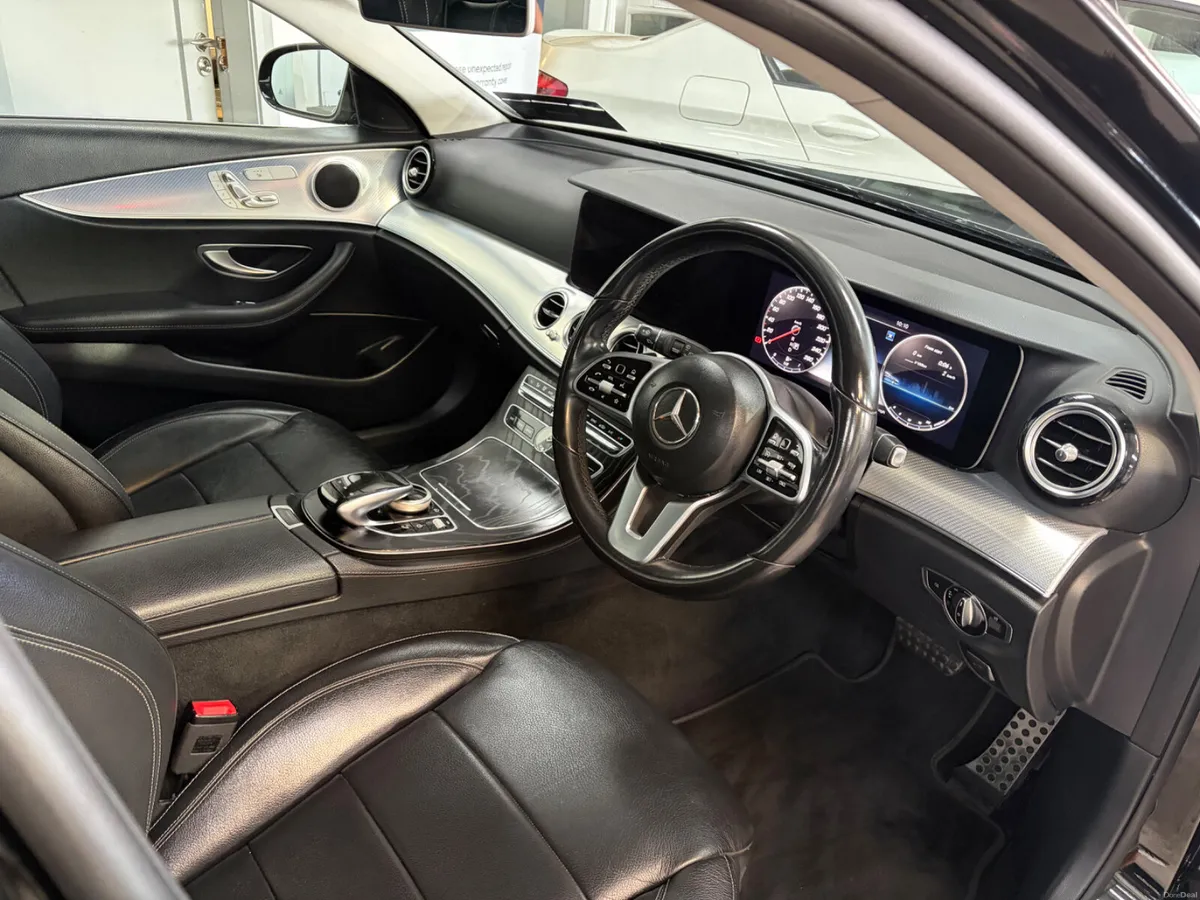 Mercedes-Benz E-Class 2019 AVANTGARDE ESTATE - Image 5