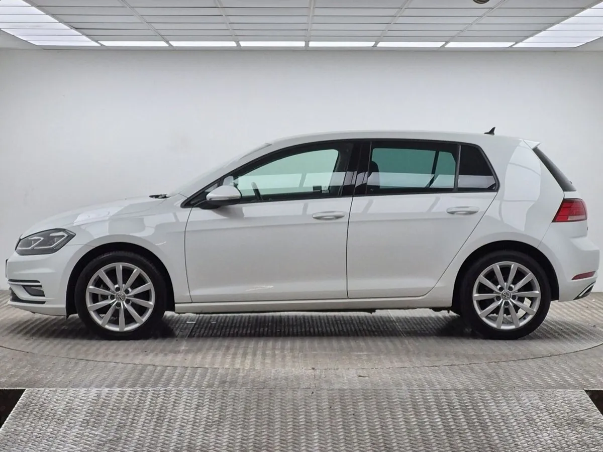 Volkswagen Golf 1.2 TSI DSG Automatic CL - Image 5