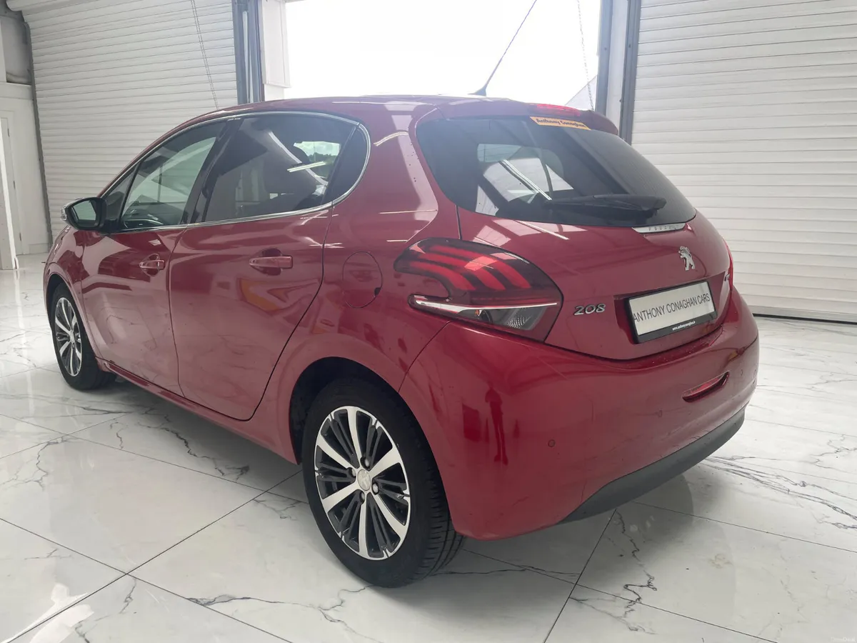 2017 Peugeot 208 - Image 6