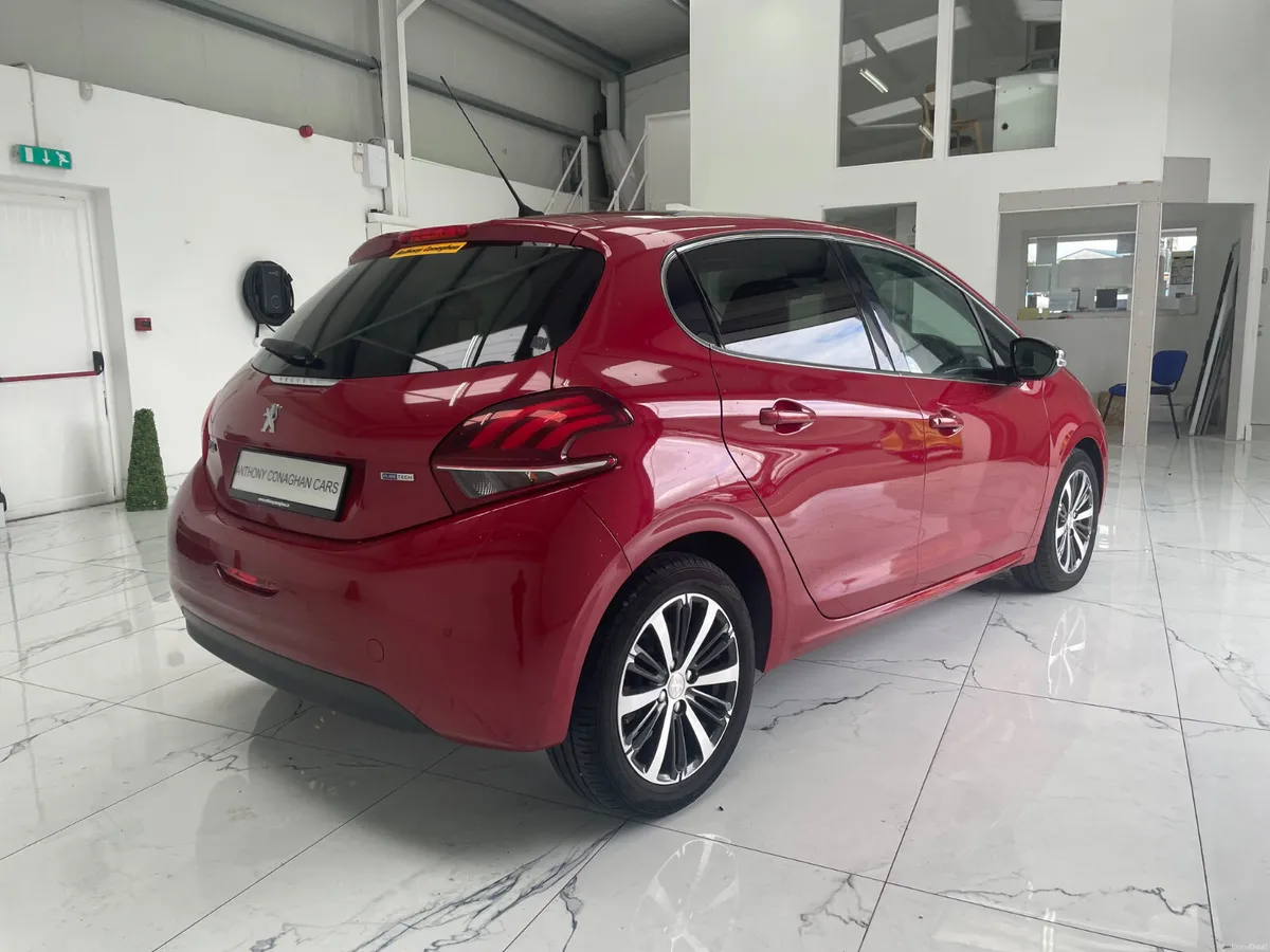 2017 Peugeot 208 - Image 4