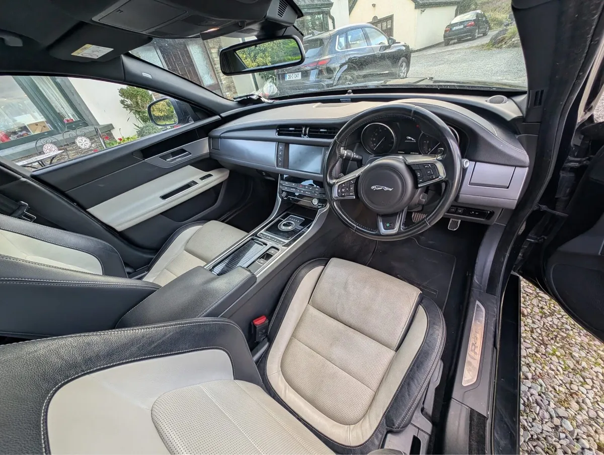 2017 (171) Jaguar XF R-Sport 2.0D 180 — Automatic - Image 2