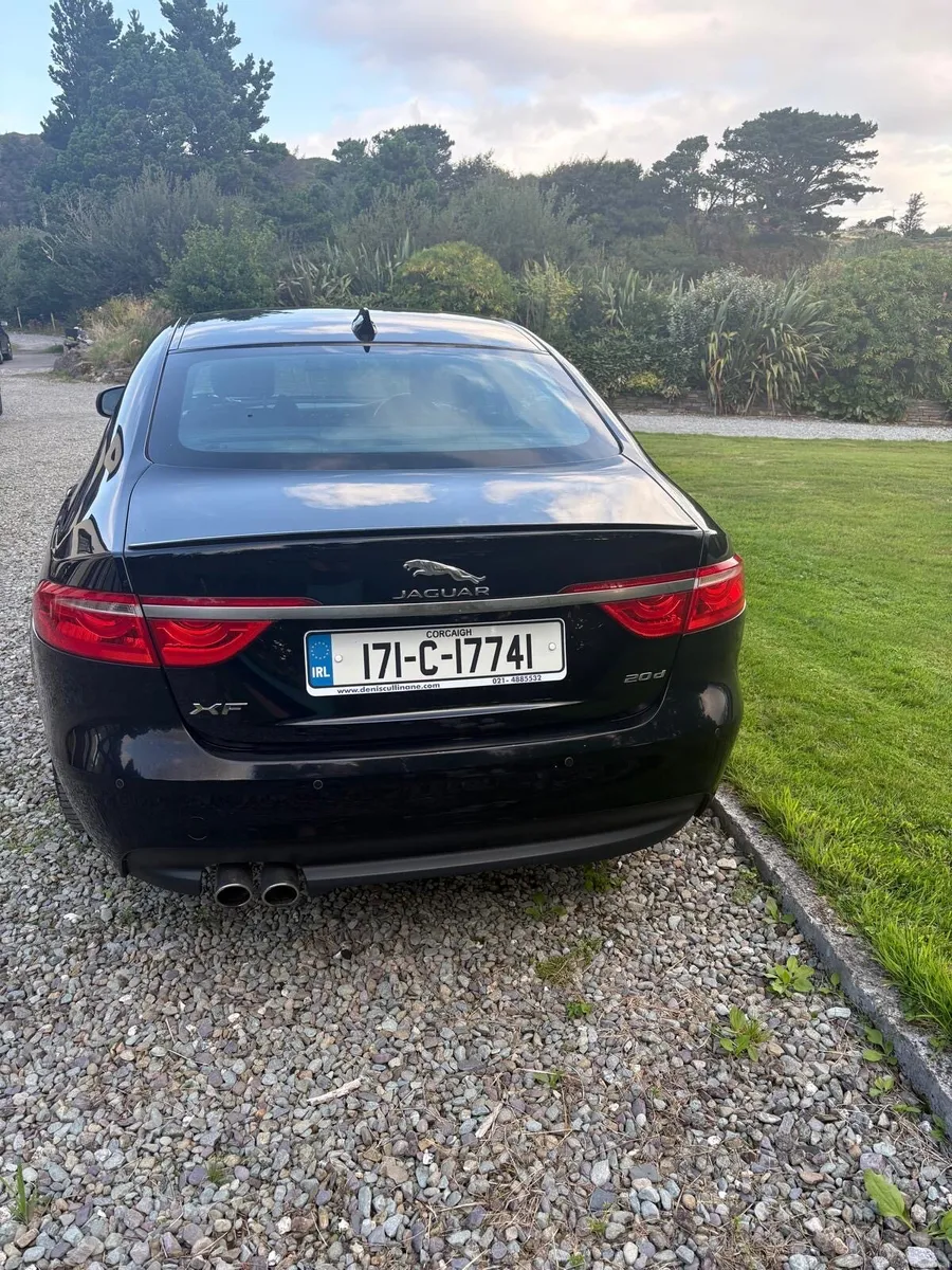 2017 (171) Jaguar XF R-Sport 2.0D 180 — Automatic - Image 5