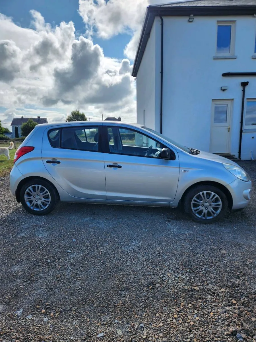 Hyundai i20 2009, New NCT, low KMs!!! - Image 3