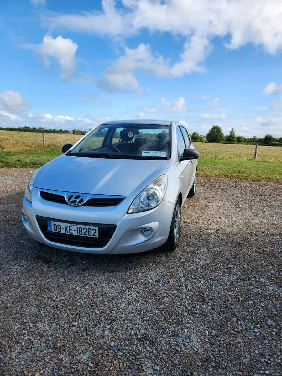 Hyundai i20 2009, New NCT, low KMs!!! - Image 2