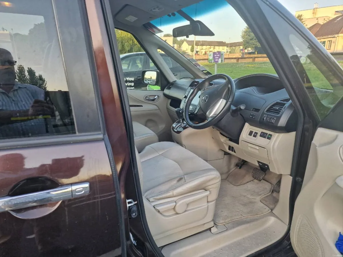 2014  Nissan Serenar8Seats 107k  km WARRANTY - Image 3