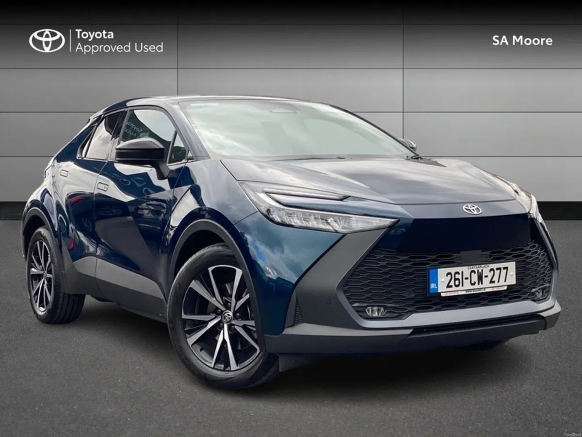 Toyota C-HR PHEV SPORT - Image 1
