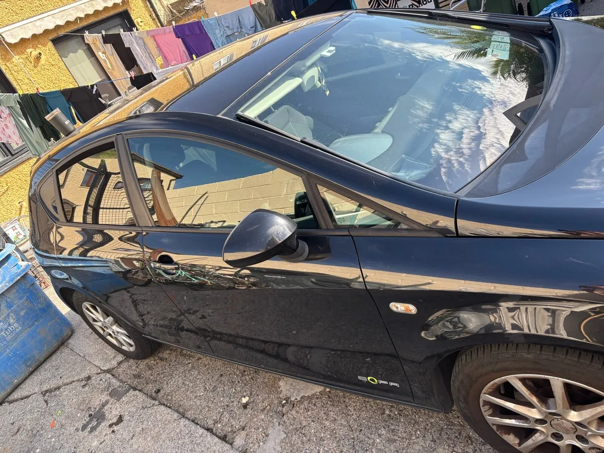 Seat Leon - Image 2