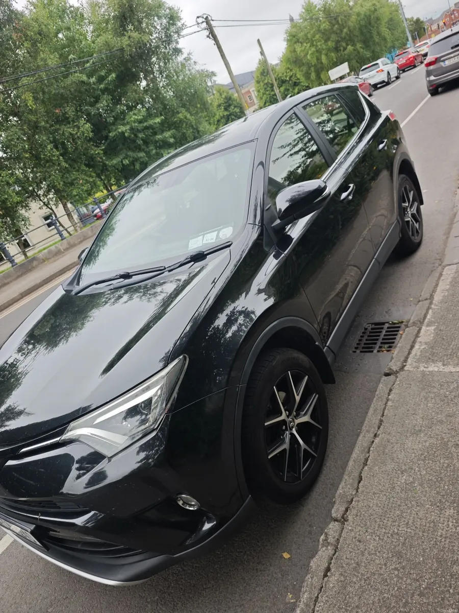 Toyota RAV4  Sport 2016 - Image 2