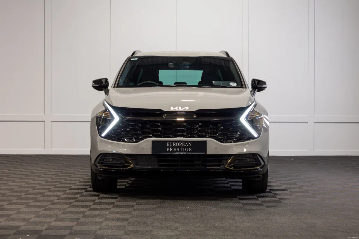 242 Kia Sportage PHEV - Image 2