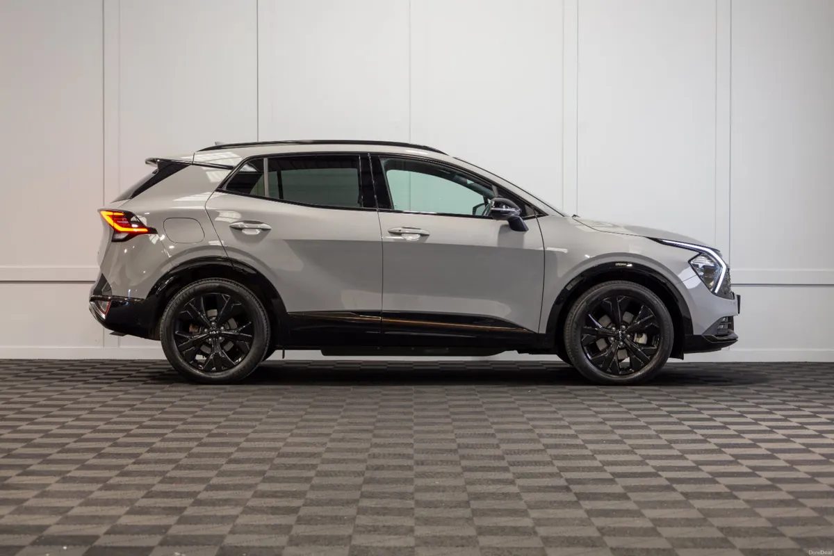 242 Kia Sportage PHEV - Image 6