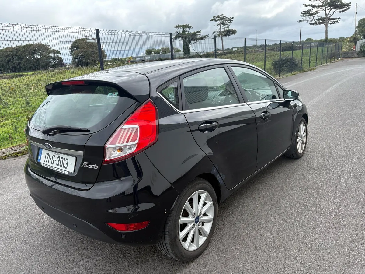 2017 FORD FIESTA TITANIUM 1.5 - Image 5