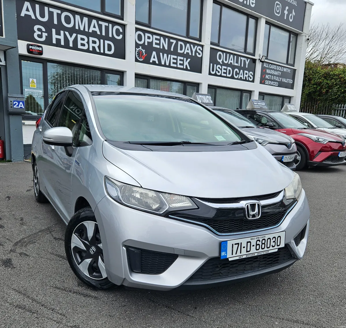 Honda Fit 2017 - Image 2