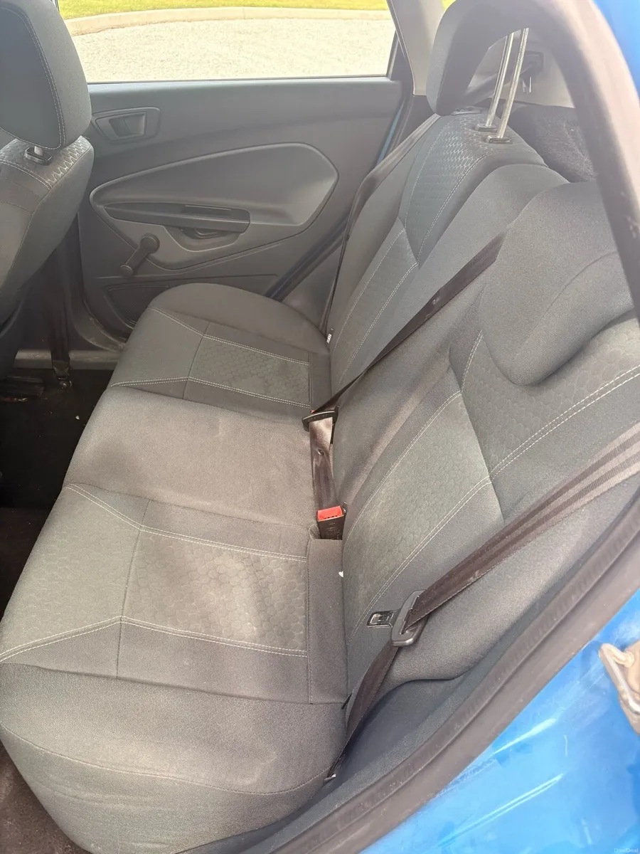 Ford Fiesta - Image 5