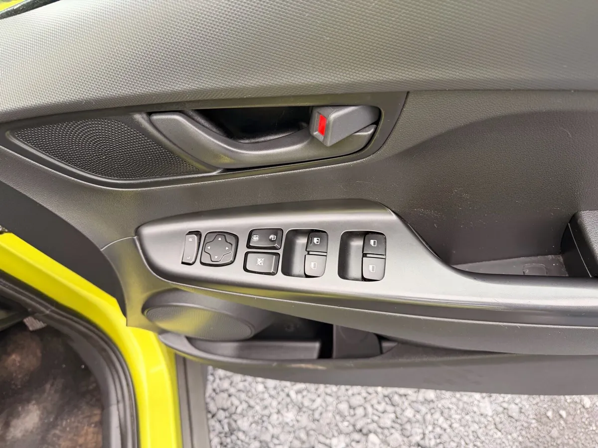 XYUNDAI KONA 1L Petrol 2019 - Image 6