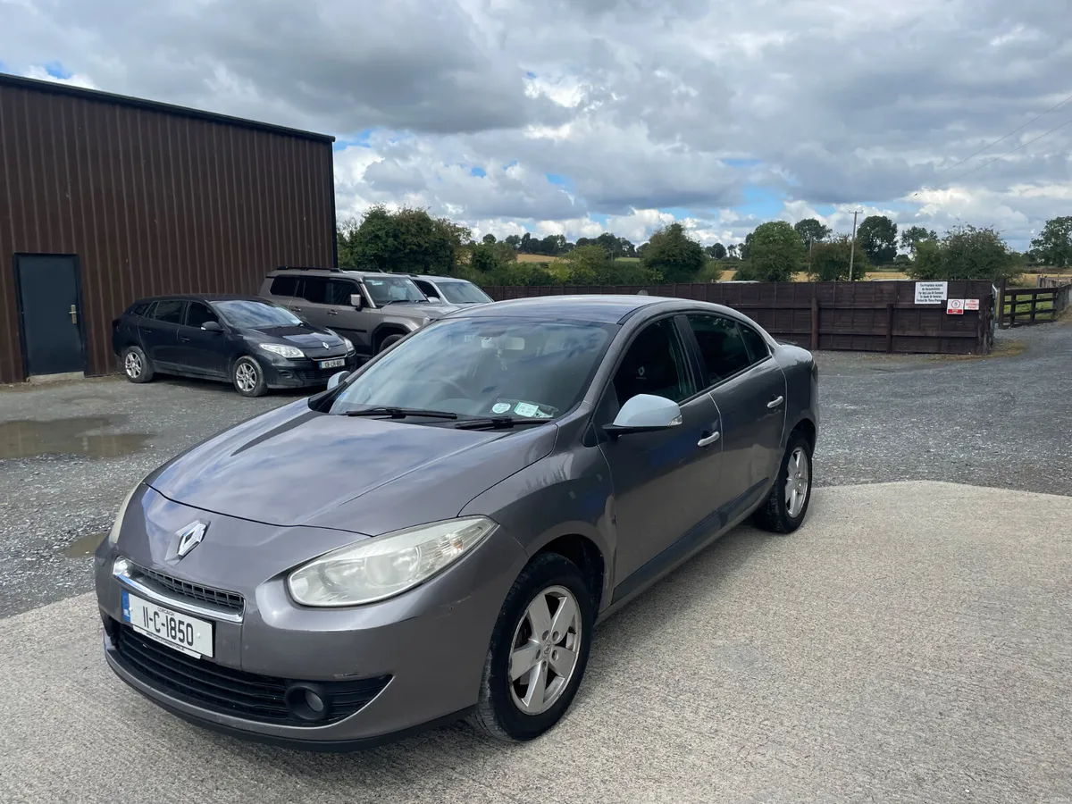 Renault Fluence 2011, tested and tax 2027 - Image 1