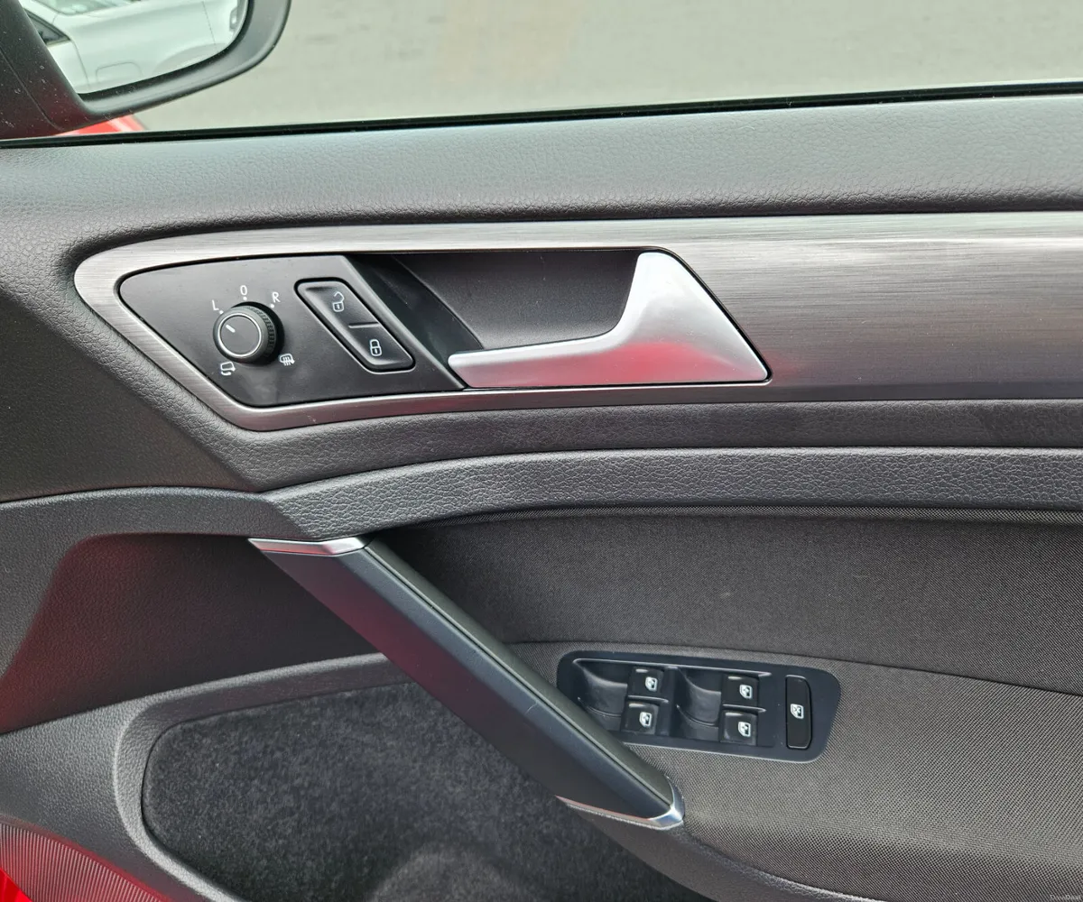 2019 Volkswagen Golf 1.2 TSI Automatic Petrol - Image 5