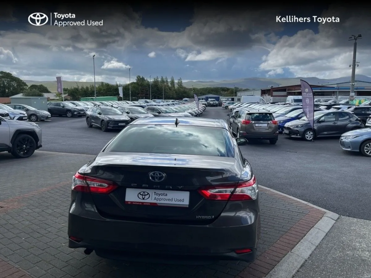 Toyota Camry CAMRY HYBRID SOL - Image 4