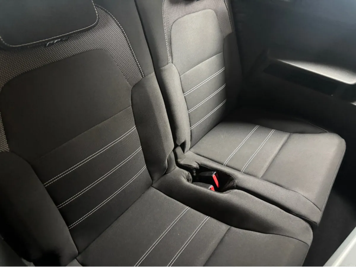 Dacia Jogger EXPRESSION TCE 110 NBI 5DR 7 seater - Image 4