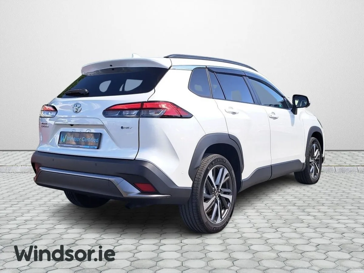 Toyota Corolla Cross Z HYBRID AUTO Panoramic Glass - Image 2