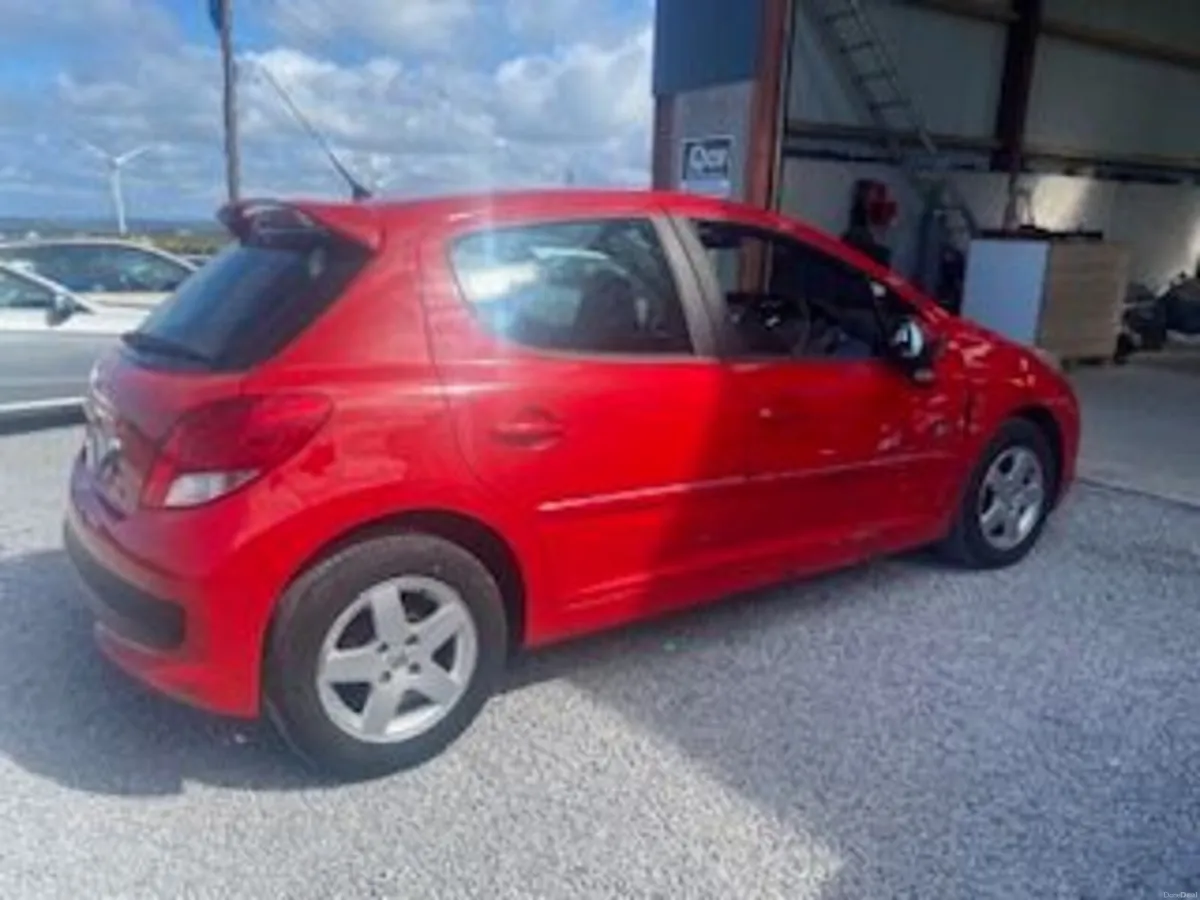 Peugeot 207 2011 - Image 4