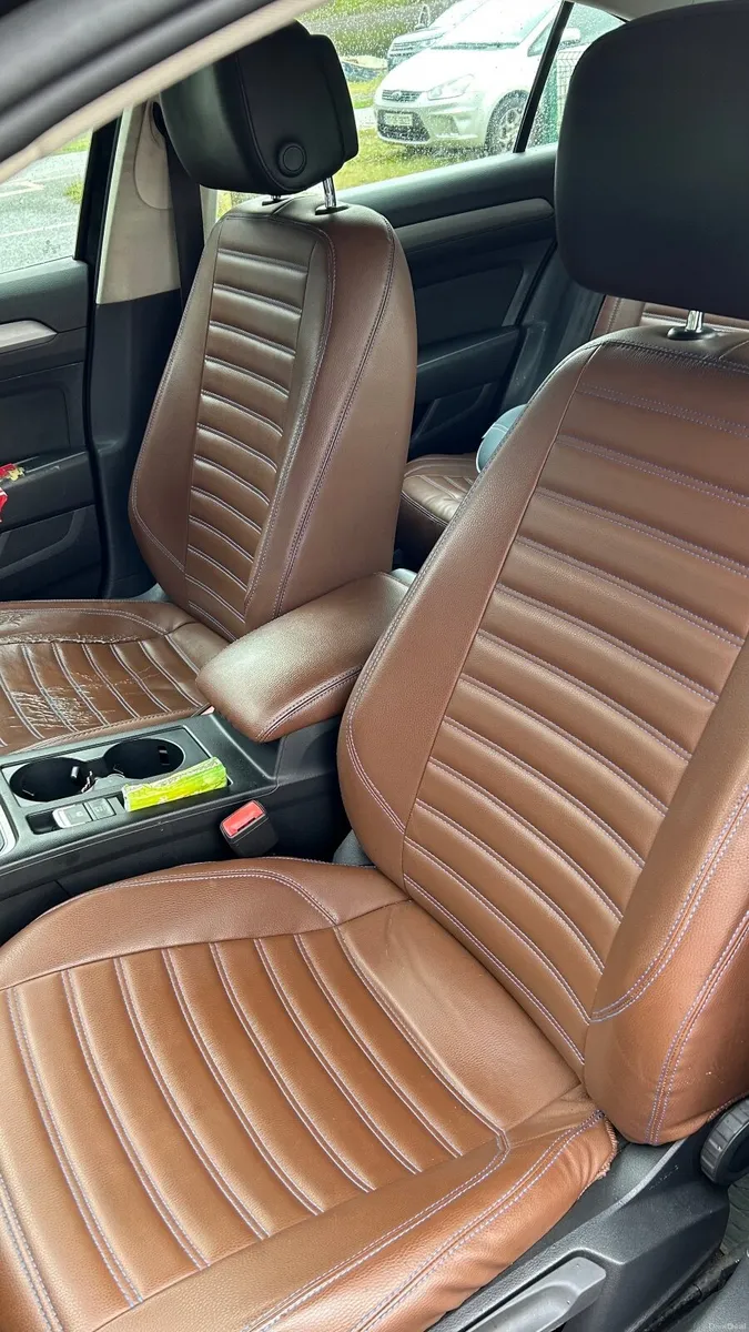 Volkswagen Passat 2016 - Image 4