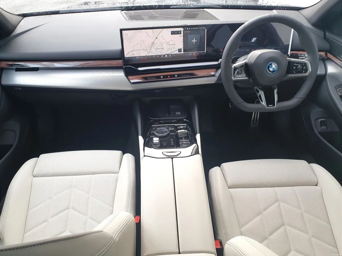 BMW 5-Series 530e M Sport Pro Touring - Image 4