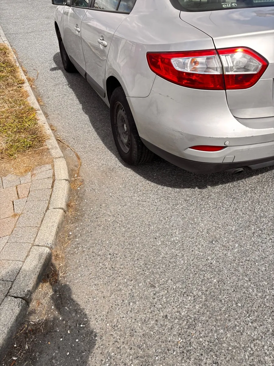 Renault Fluence 2010 - Image 5