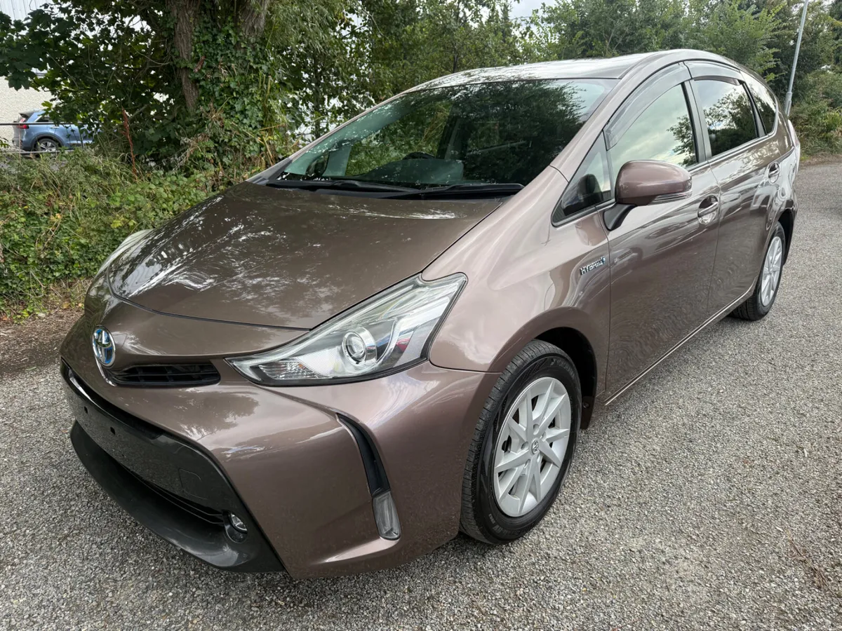 Toyota prius 7 seats! Hi spec!!! - Image 2