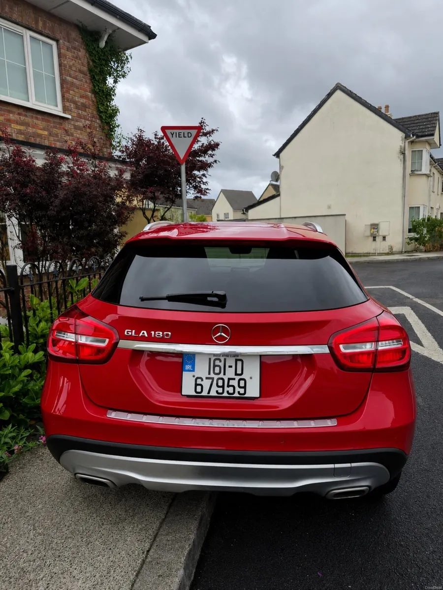 Mercedes-Benz GLA 2016 - Image 4