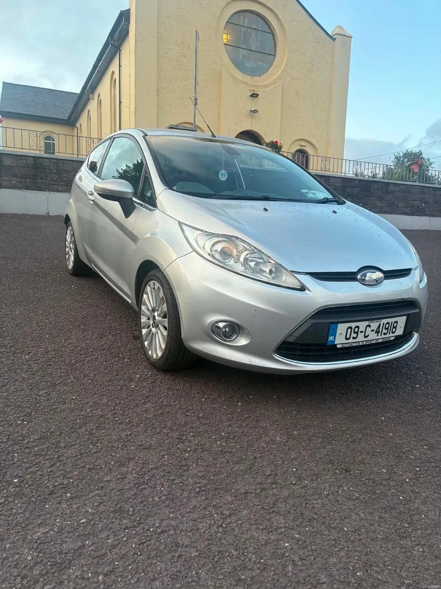 Ford fiesta - Image 4