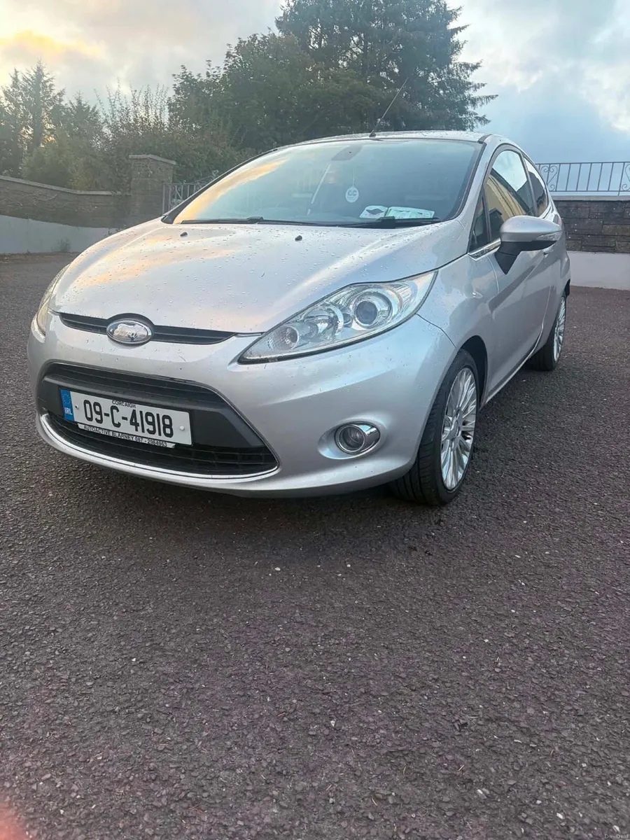 Ford fiesta - Image 6