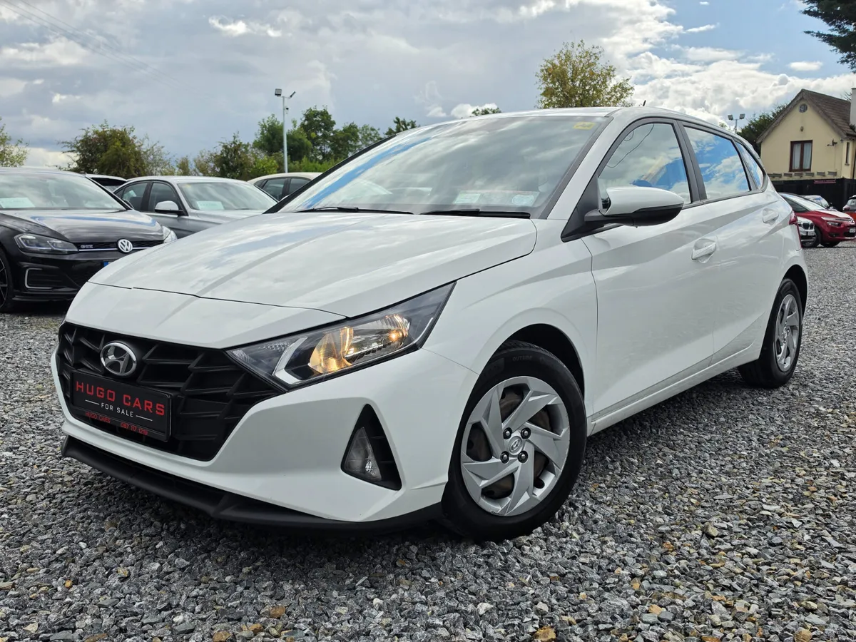 2022 Hyundai i20 Classic/1 Owner/1yr Warranty - Image 3
