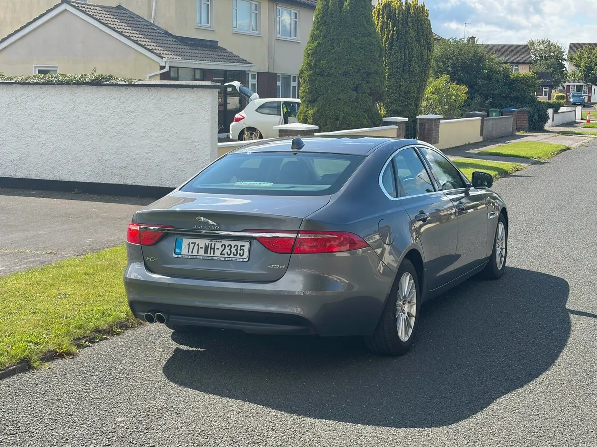 Jaguar XF 2017 - Image 3