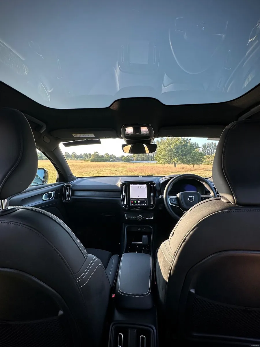 Volvo C40 2022 - Image 2