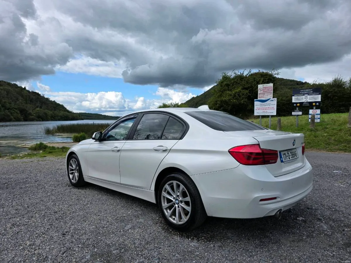 🔵2017 BMW 318 SE AUTOMATIC  🔵 - Image 3