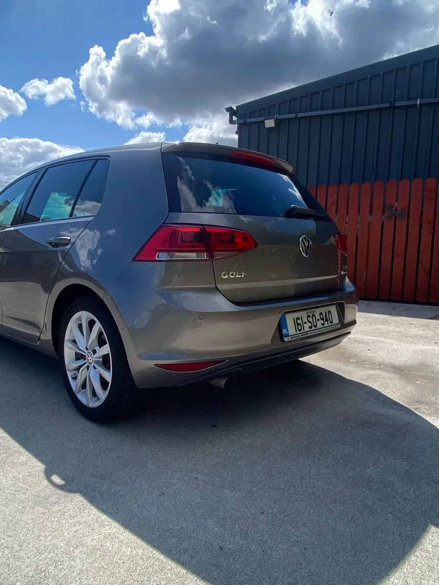 Volkswagen Golf - Image 4