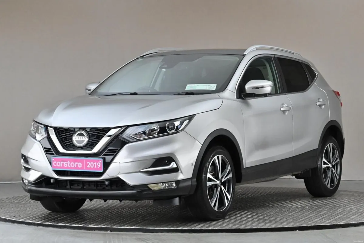 Nissan Qashqai 1.3 N-CONNECTA DIG T 6SPD **GLASS R - Image 3