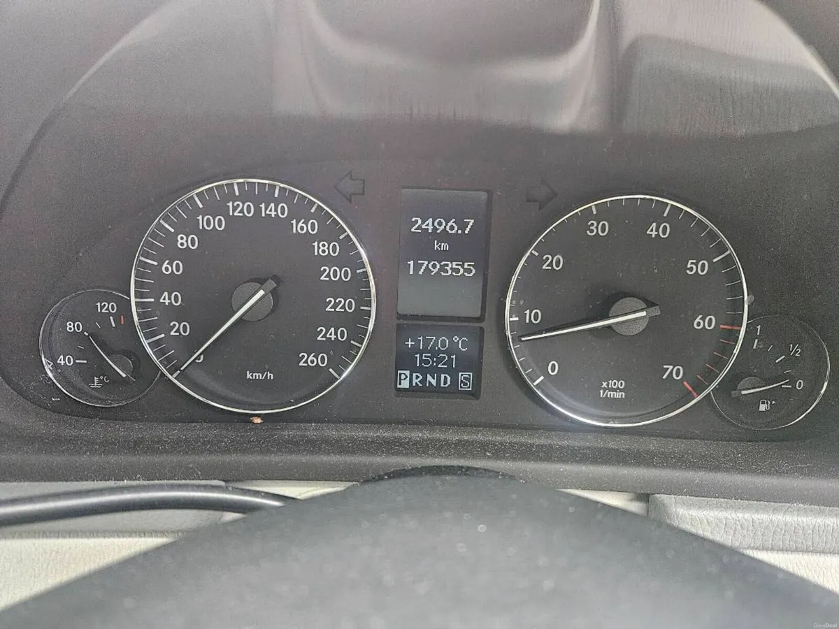 2005 Mercedes c180 - Image 5