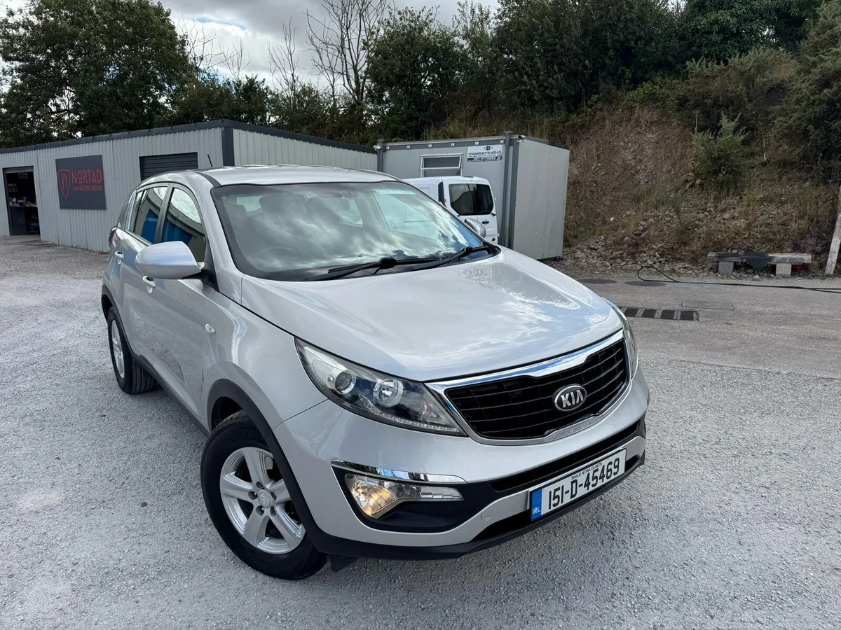 15 Kia Sportage Low mls Fresh Nct/Long Tax - Image 2