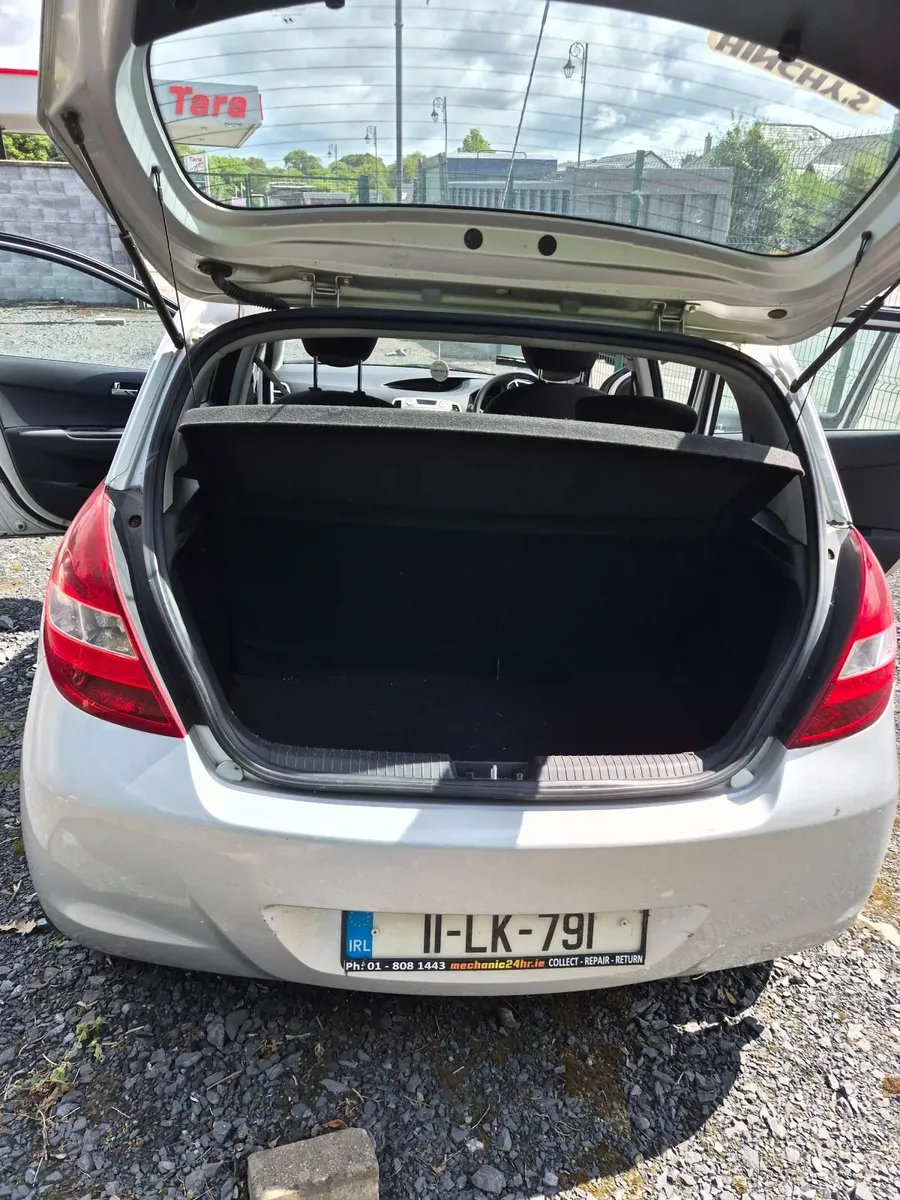 Hyundai i20 2011 - Image 5