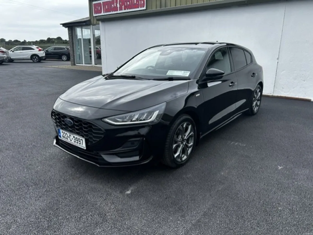 Ford Focus 2022 - Image 2