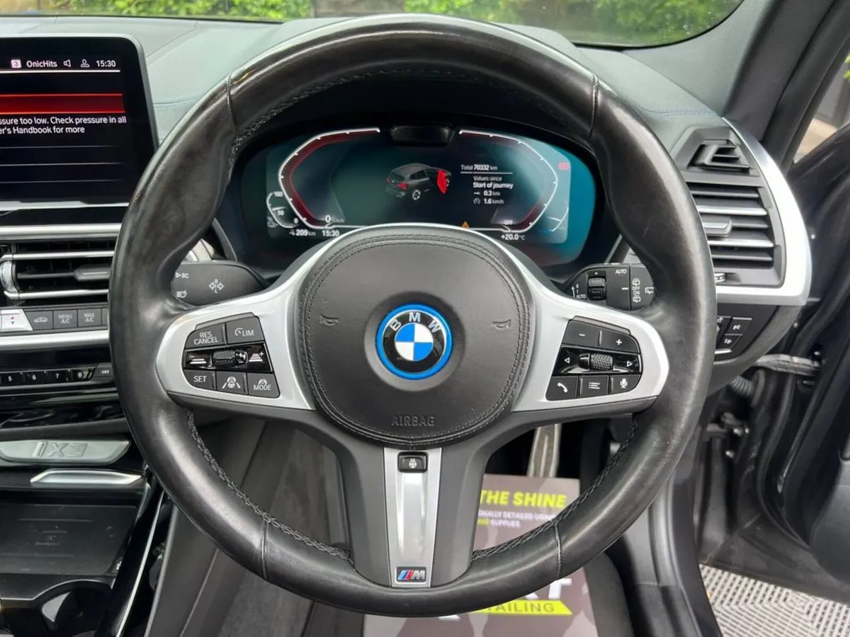 BMW iX3 M-SPORT AUTO // OPENING PAN ROOF // LEATHE - Image 5