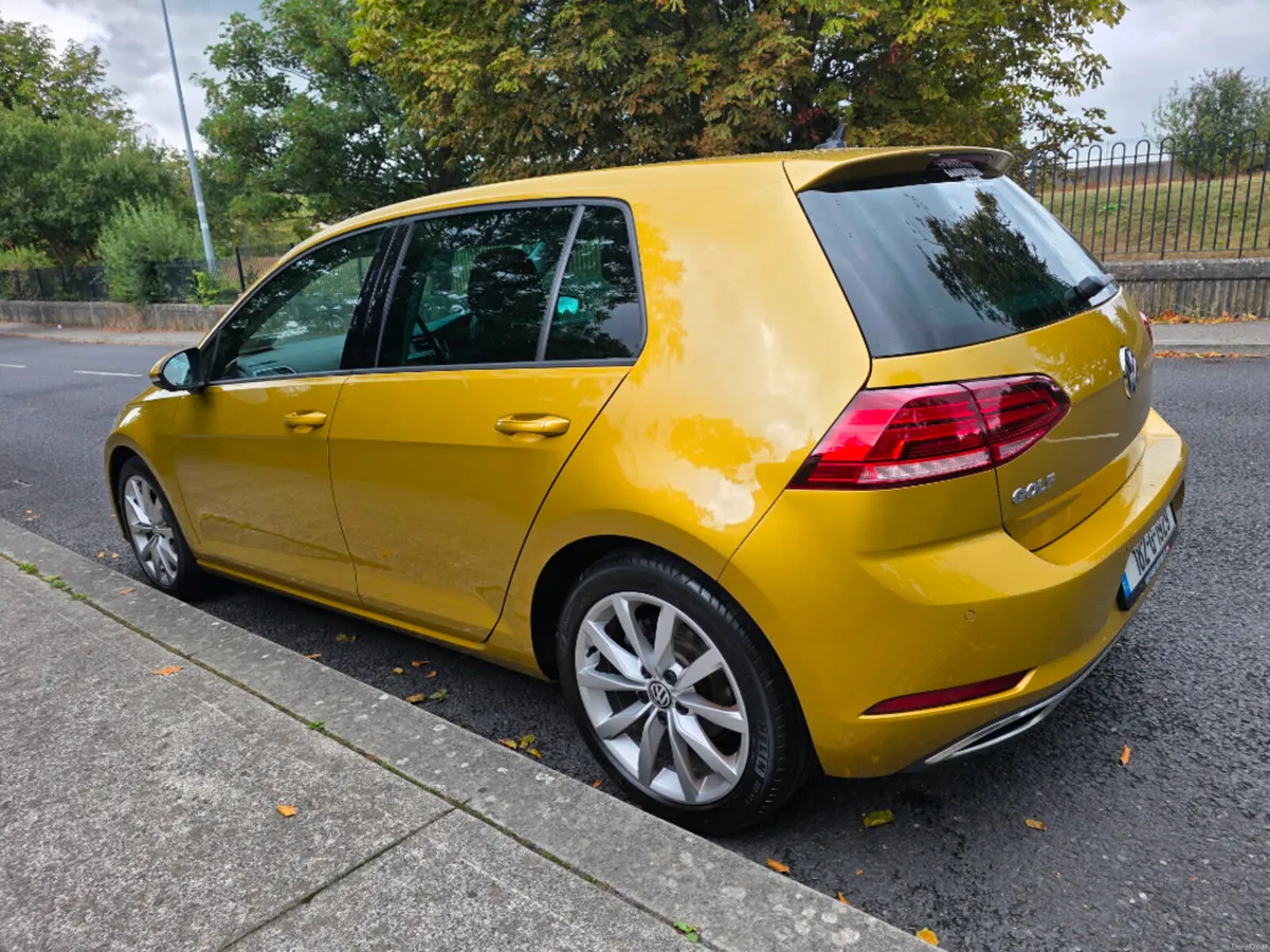 Volkswagen Golf Highline 1.0tsi M6F 110HP 5DR - Image 5