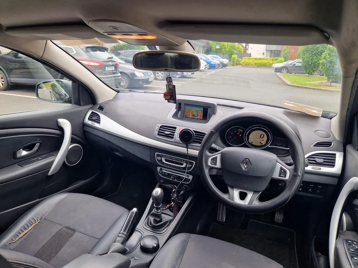 Renault Fluence 2012 - Image 5