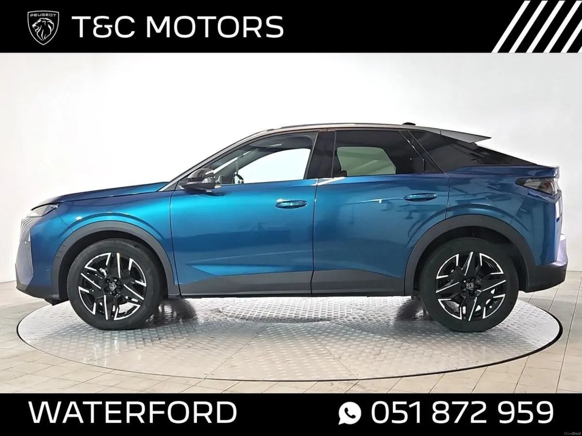 Peugeot 3008 Hybrid Allure Model - 360 View Camera - Image 5