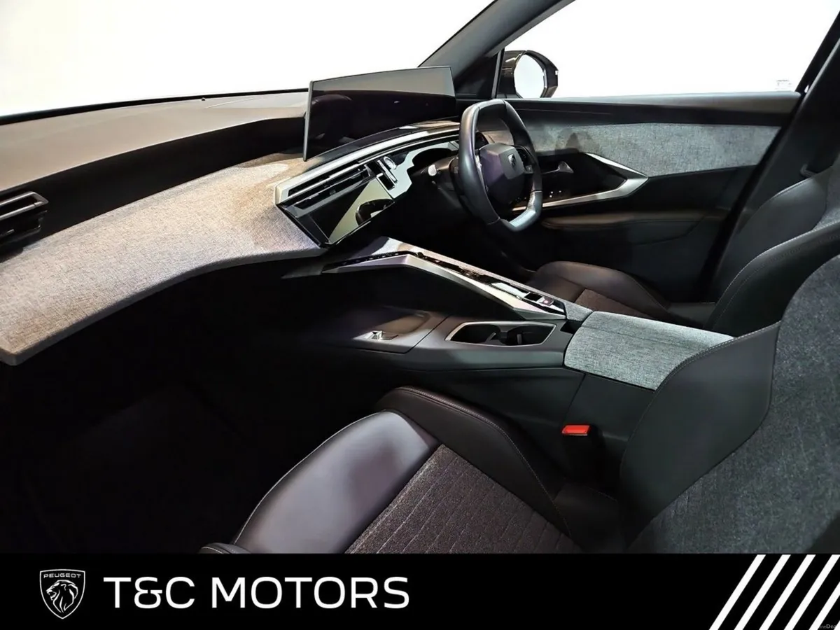Peugeot 3008 *Low Mileage Hybrid* Allure Model - 3 - Image 4